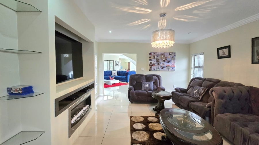 4 Bedroom Property for Sale in Blue Valley Golf Estate Gauteng
