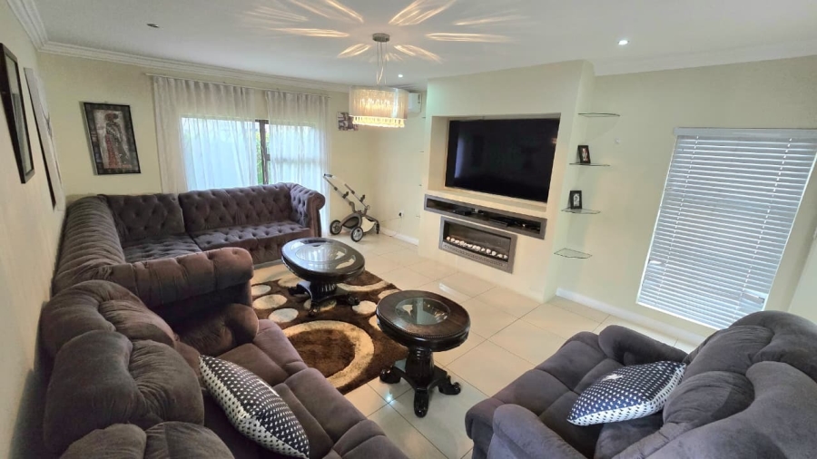 4 Bedroom Property for Sale in Blue Valley Golf Estate Gauteng