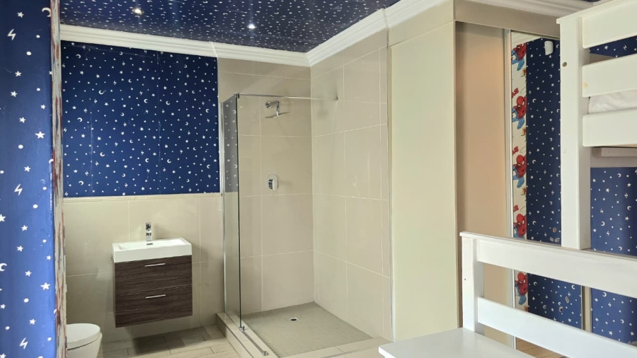 4 Bedroom Property for Sale in Blue Valley Golf Estate Gauteng