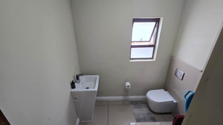 4 Bedroom Property for Sale in Blue Valley Golf Estate Gauteng