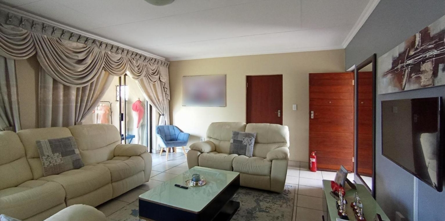 3 Bedroom Property for Sale in Noordwyk Gauteng