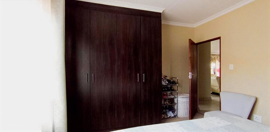 3 Bedroom Property for Sale in Noordwyk Gauteng