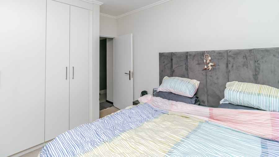 2 Bedroom Property for Sale in Barbeque Downs Gauteng