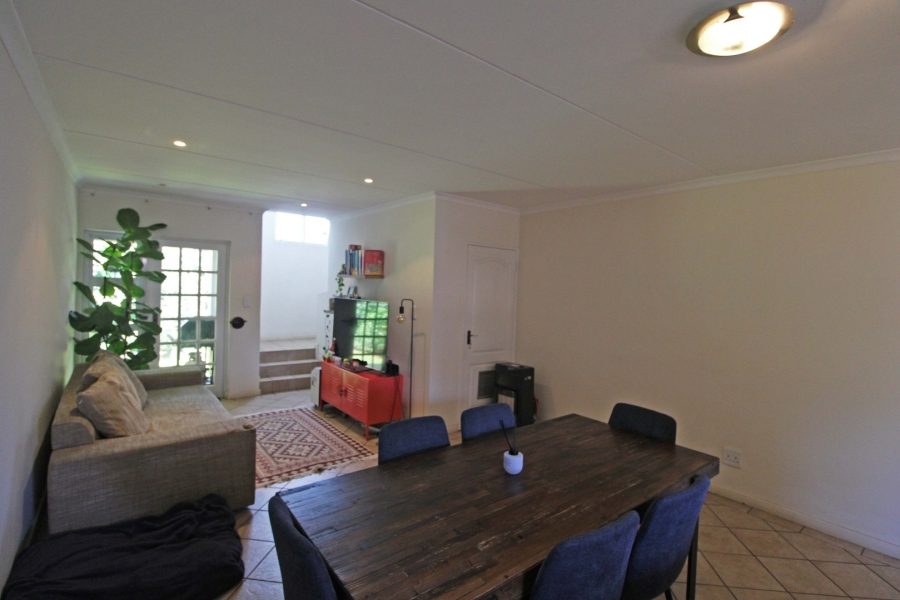 To Let 2 Bedroom Property for Rent in Bryanston Gauteng
