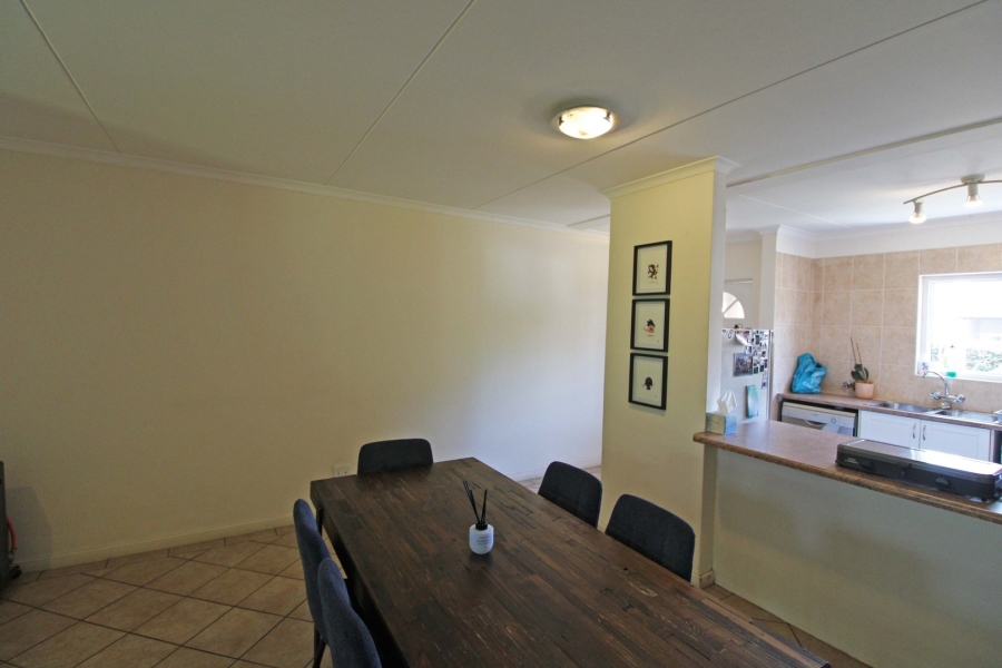 To Let 2 Bedroom Property for Rent in Bryanston Gauteng