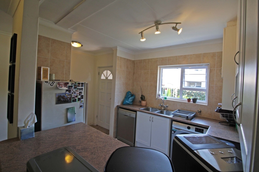 To Let 2 Bedroom Property for Rent in Bryanston Gauteng