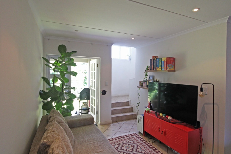 To Let 2 Bedroom Property for Rent in Bryanston Gauteng