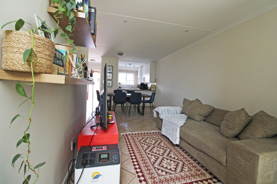 To Let 2 Bedroom Property for Rent in Bryanston Gauteng