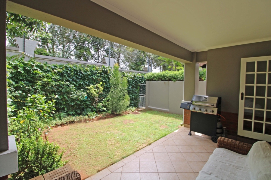 To Let 2 Bedroom Property for Rent in Bryanston Gauteng