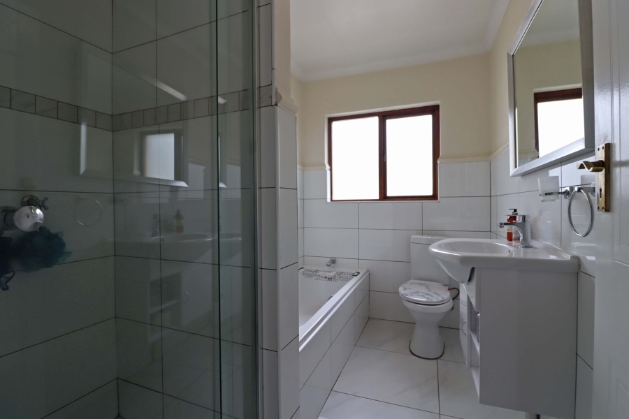 3 Bedroom Property for Sale in Edenburg Gauteng
