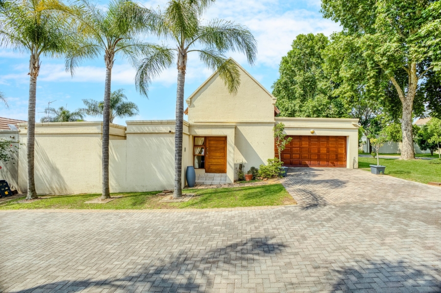 3 Bedroom Property for Sale in Cedar Lakes Gauteng