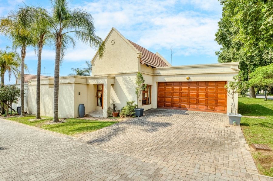 3 Bedroom Property for Sale in Cedar Lakes Gauteng