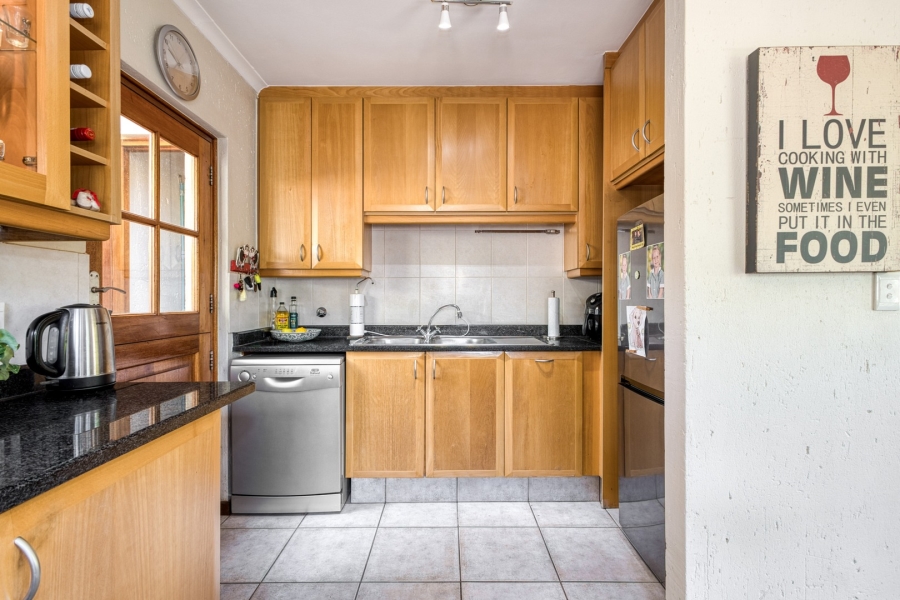 3 Bedroom Property for Sale in Cedar Lakes Gauteng