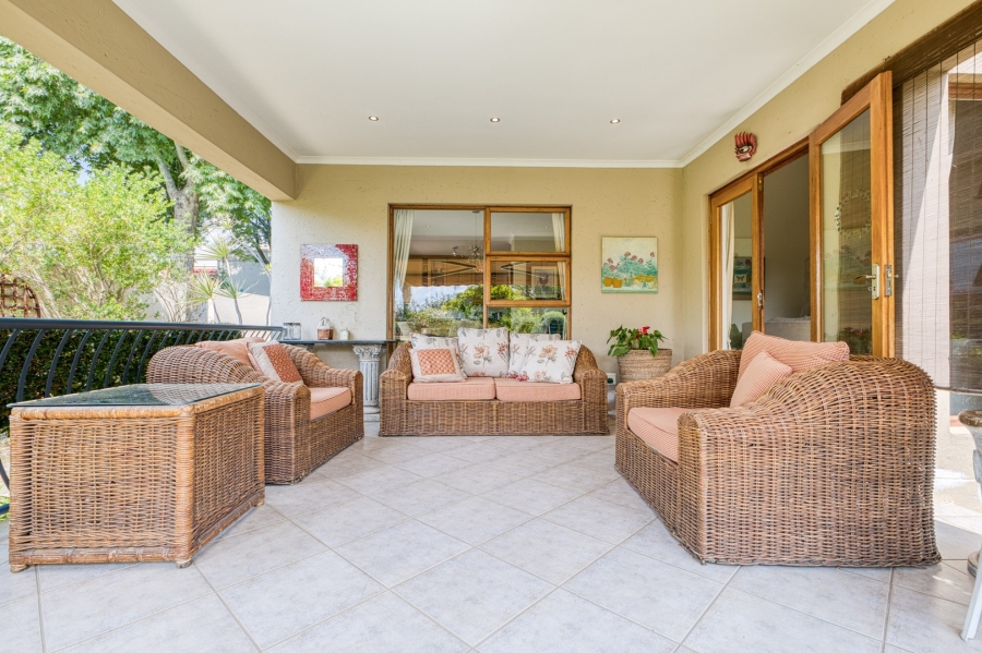 3 Bedroom Property for Sale in Cedar Lakes Gauteng