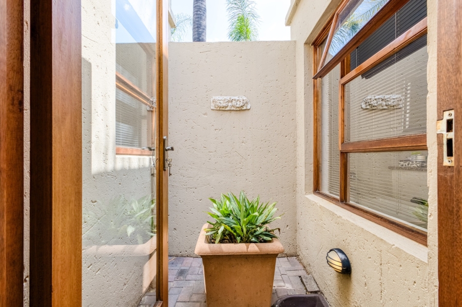 3 Bedroom Property for Sale in Cedar Lakes Gauteng