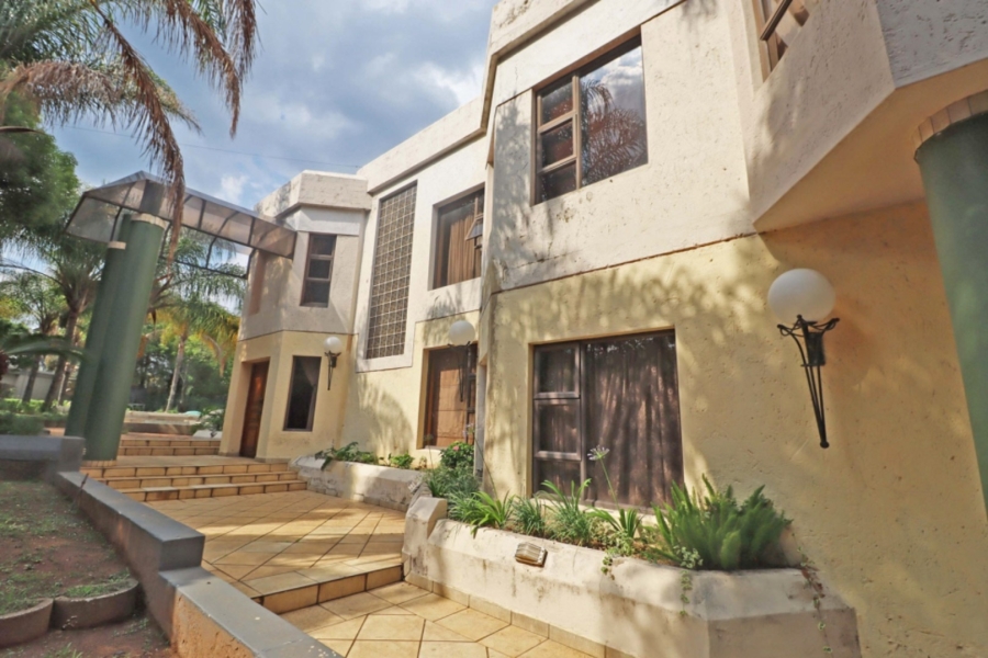 6 Bedroom Property for Sale in Bryanston Gauteng