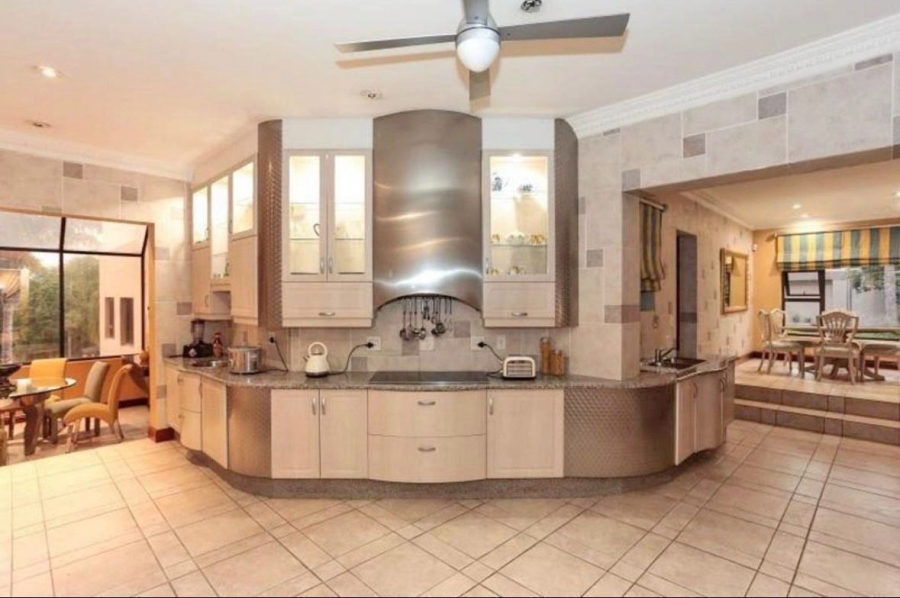 6 Bedroom Property for Sale in Bryanston Gauteng