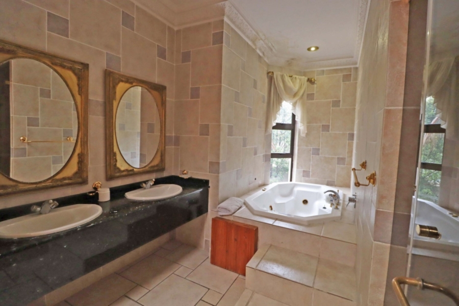 6 Bedroom Property for Sale in Bryanston Gauteng