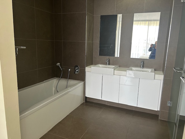 To Let 2 Bedroom Property for Rent in Morningside Gauteng