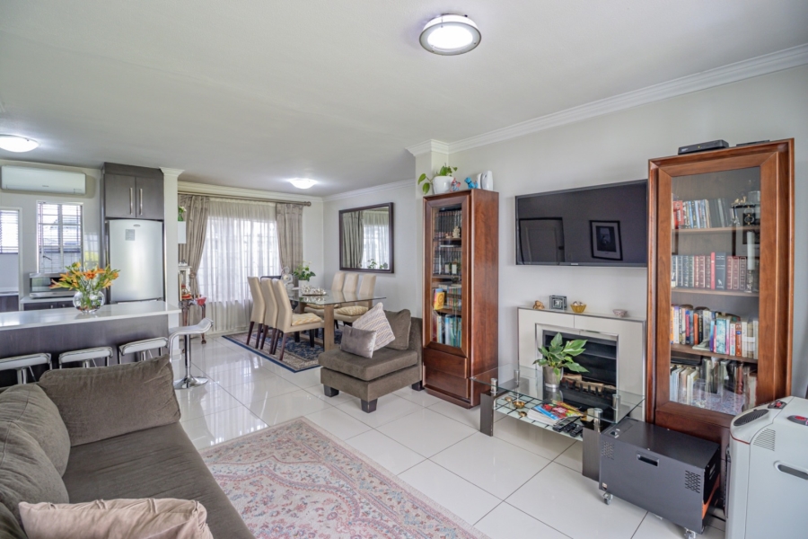2 Bedroom Property for Sale in Dunkeld Gauteng