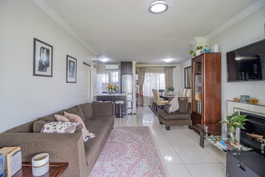 2 Bedroom Property for Sale in Dunkeld Gauteng