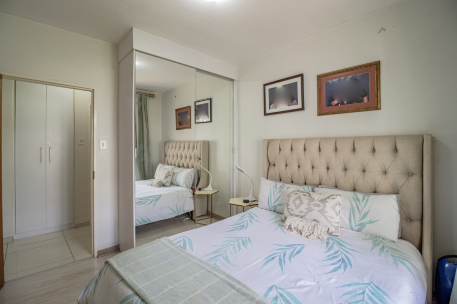 2 Bedroom Property for Sale in Dunkeld Gauteng