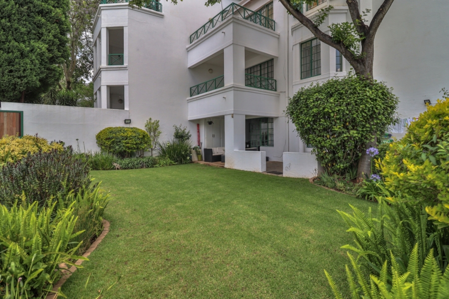 2 Bedroom Property for Sale in Dunkeld Gauteng