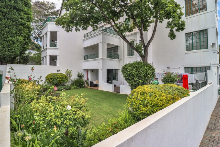 2 Bedroom Property for Sale in Dunkeld Gauteng