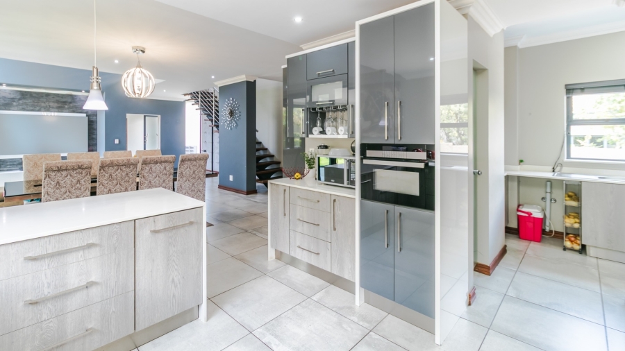 3 Bedroom Property for Sale in Midstream Ridge Gauteng