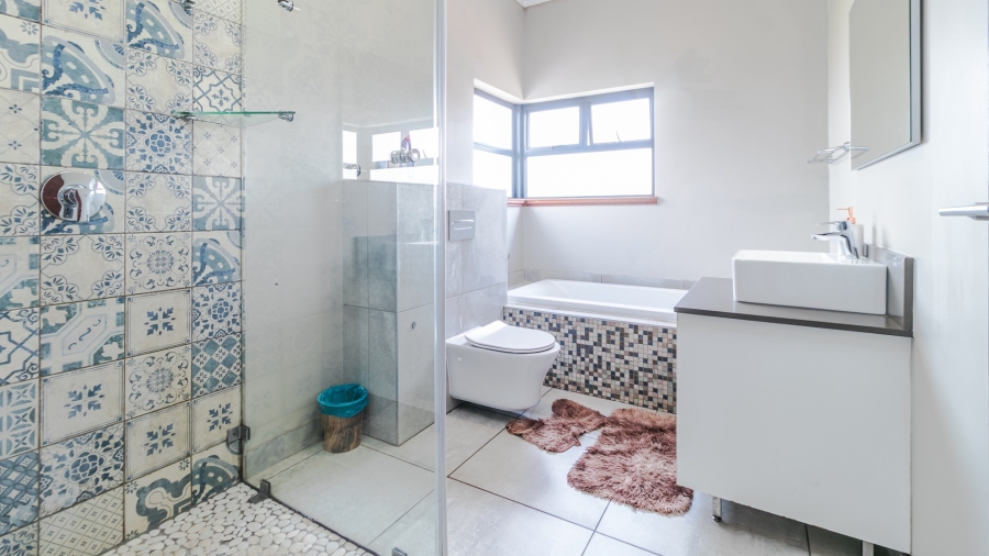 3 Bedroom Property for Sale in Midstream Ridge Gauteng