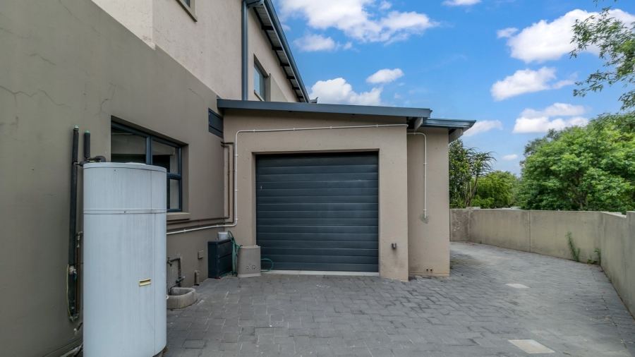 3 Bedroom Property for Sale in Midstream Ridge Gauteng