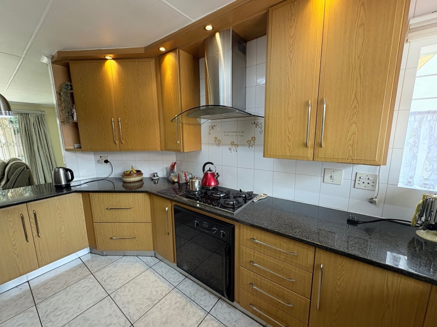 6 Bedroom Property for Sale in Sunward Park Gauteng