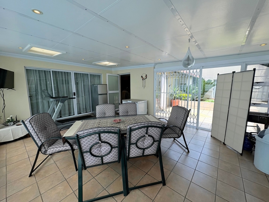 6 Bedroom Property for Sale in Sunward Park Gauteng