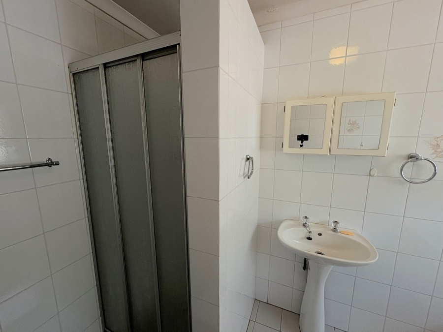 6 Bedroom Property for Sale in Sunward Park Gauteng