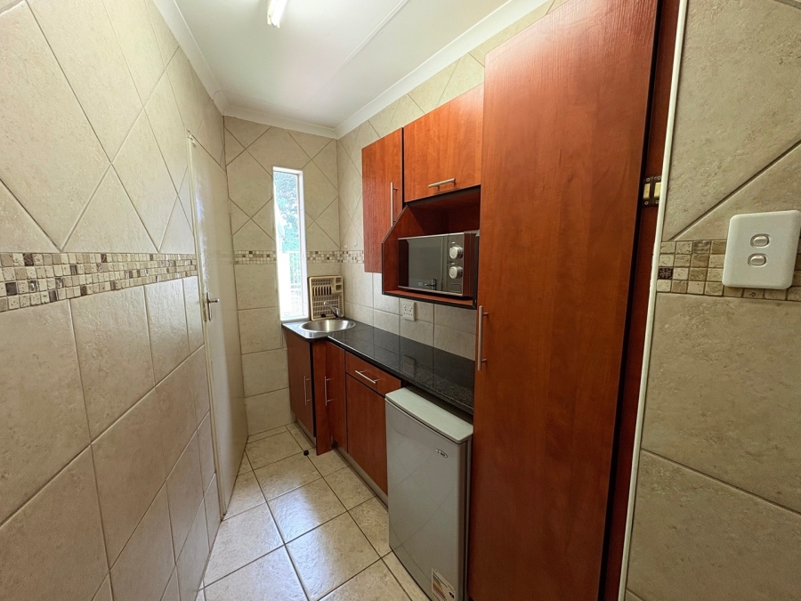 6 Bedroom Property for Sale in Sunward Park Gauteng