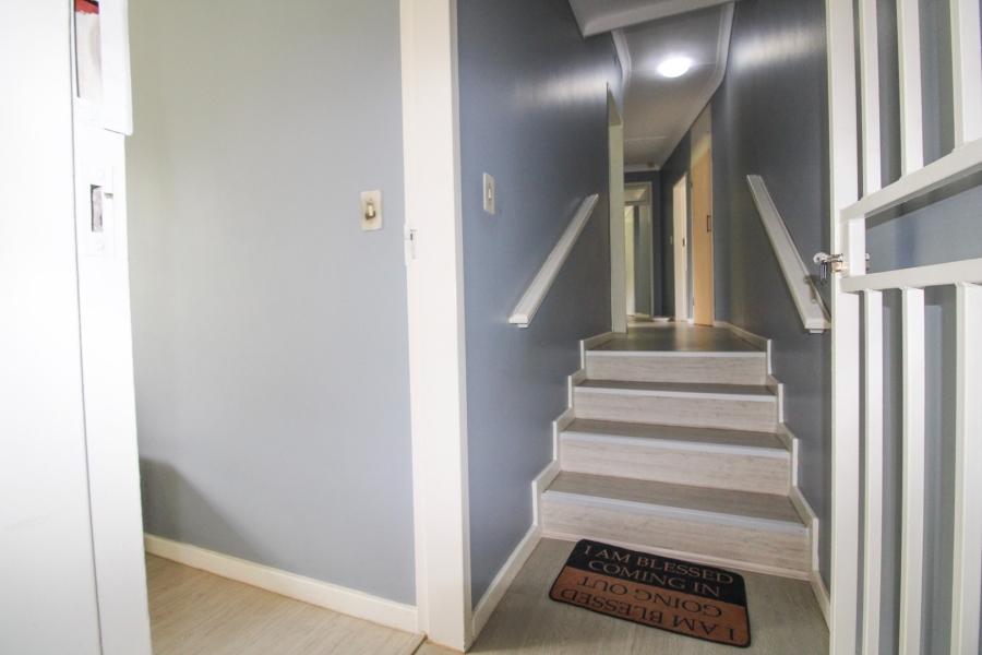 5 Bedroom Property for Sale in Bryanston Gauteng