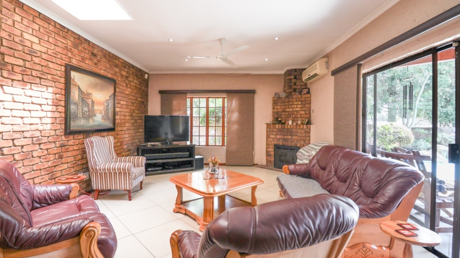 5 Bedroom Property for Sale in Fourways Gauteng