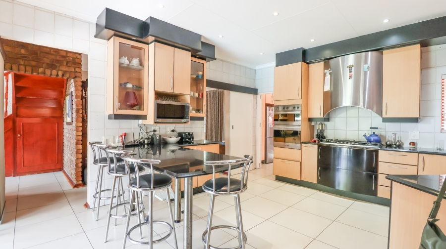 5 Bedroom Property for Sale in Fourways Gauteng