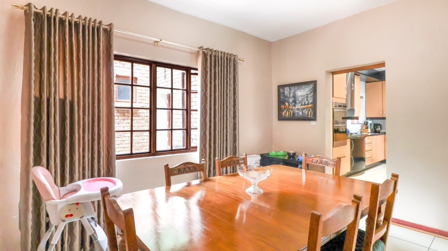 5 Bedroom Property for Sale in Fourways Gauteng