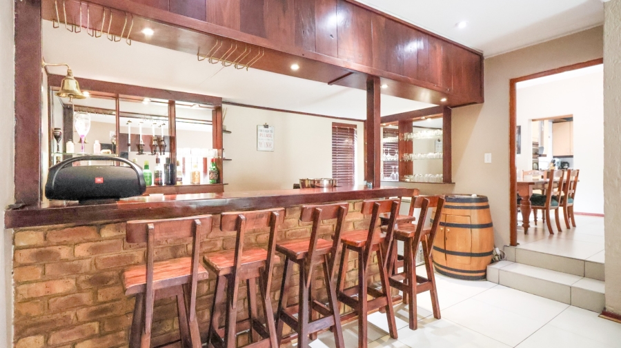 5 Bedroom Property for Sale in Fourways Gauteng