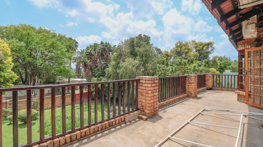 5 Bedroom Property for Sale in Fourways Gauteng