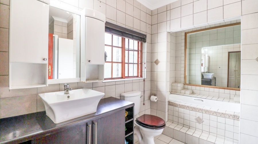 5 Bedroom Property for Sale in Fourways Gauteng