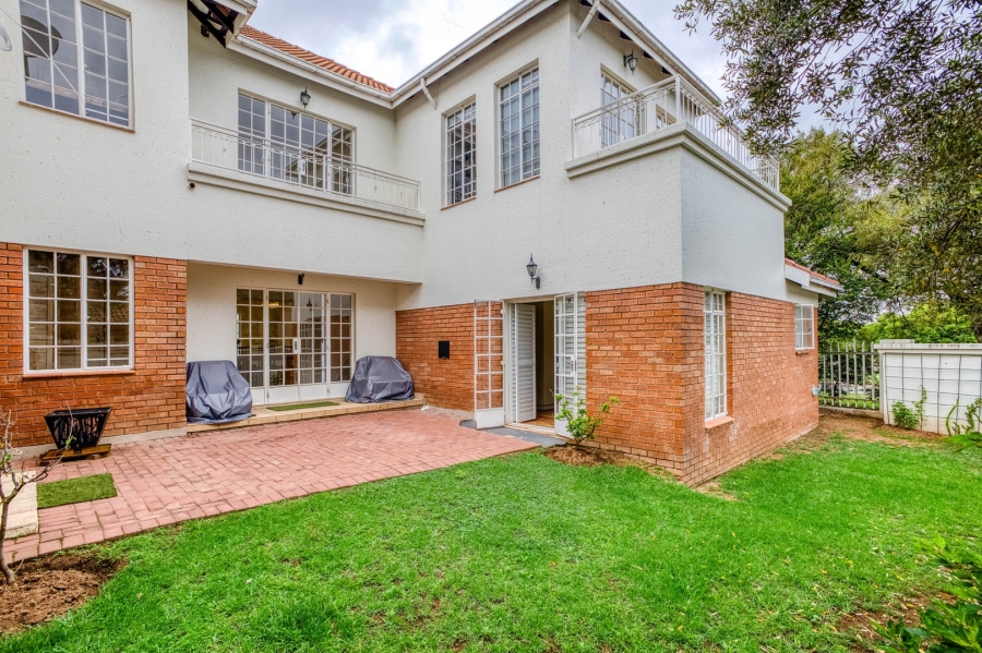 To Let 4 Bedroom Property for Rent in Dainfern Golf Estate Gauteng