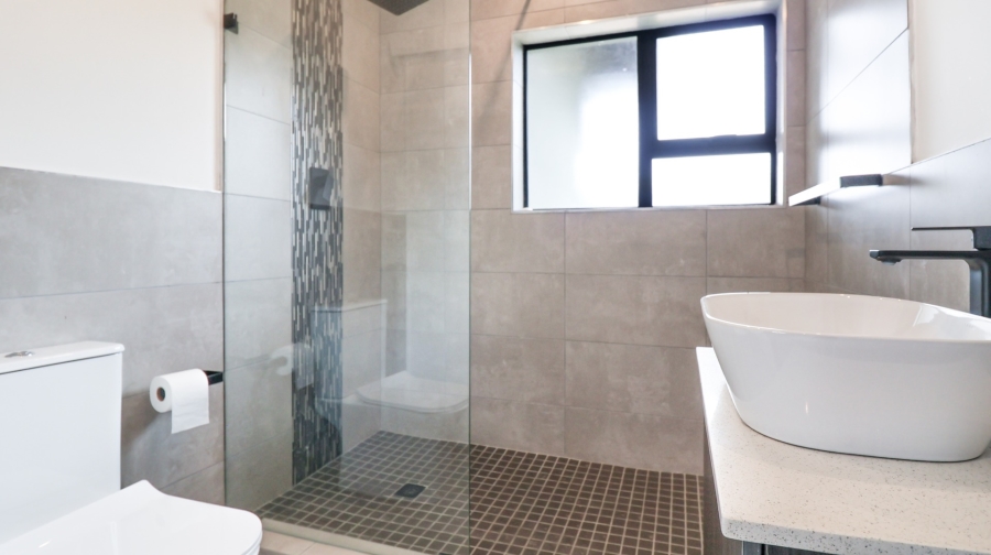 3 Bedroom Property for Sale in Broadacres Gauteng