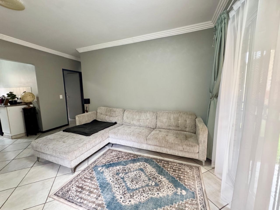 2 Bedroom Property for Sale in Vanderbijlpark SW 5 Gauteng