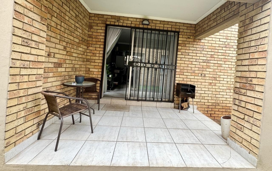 2 Bedroom Property for Sale in Vanderbijlpark SW 5 Gauteng