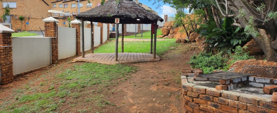 2 Bedroom Property for Sale in Winchester Hills Gauteng