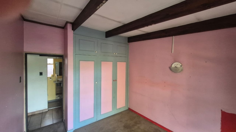 5 Bedroom Property for Sale in Eldoraigne Gauteng