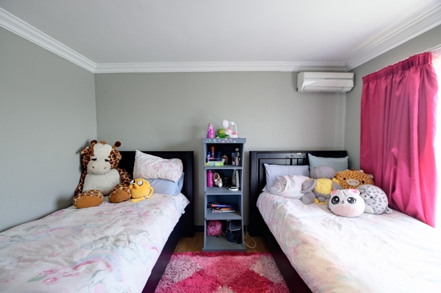 4 Bedroom Property for Sale in Montana Park Gauteng