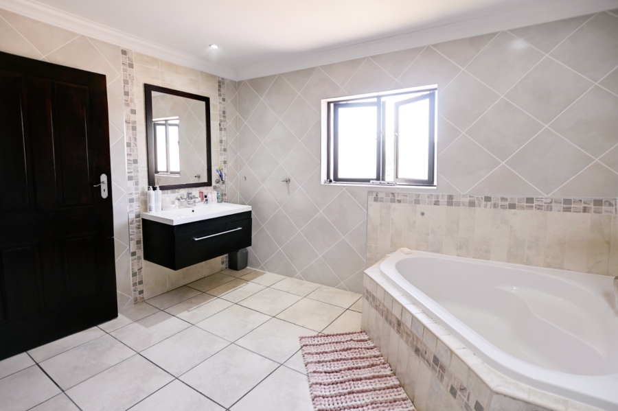 4 Bedroom Property for Sale in Montana Park Gauteng